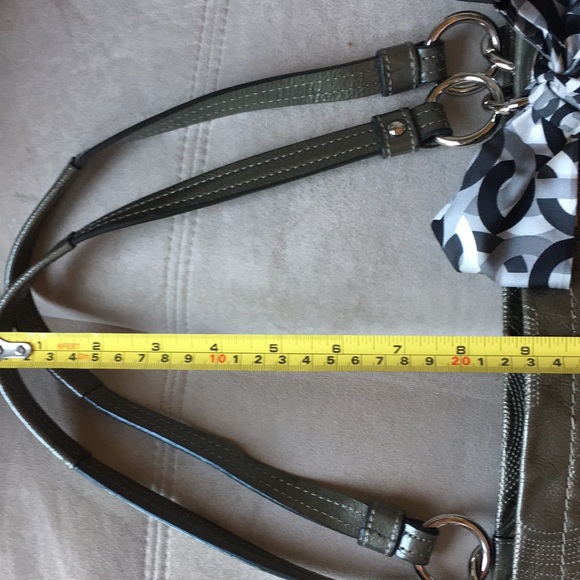 Coach Patent Shoulder Tote - Picture 8 of 10